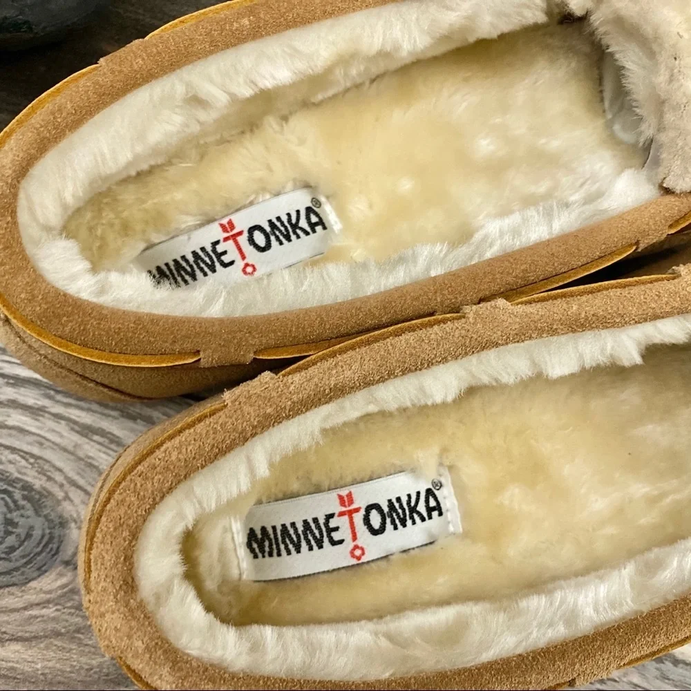 NIB Minnetonka Allie Berber Plug Moccasin Slipper - Picture 8 of 11